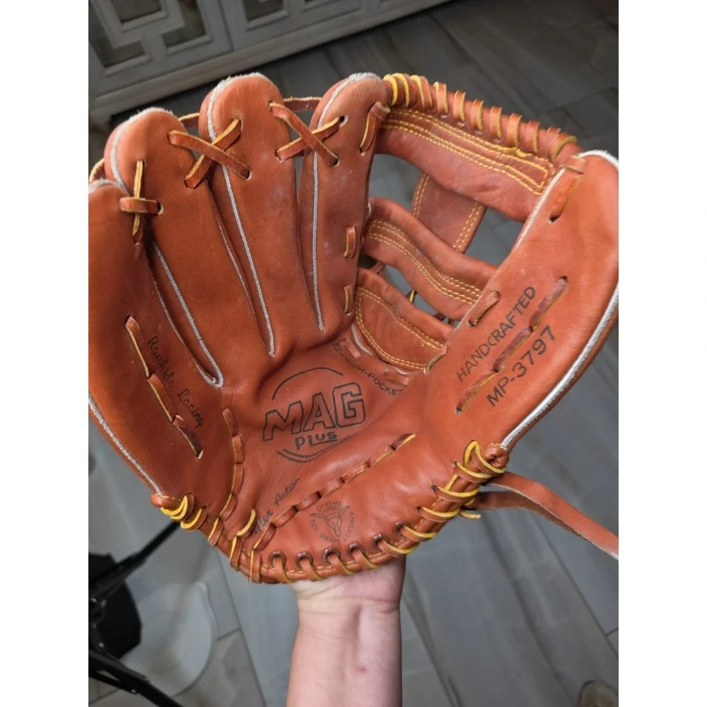 Mag Plus Mp3797 Cow Hide Adult Baseball‎ Glove Right Handed Player D1